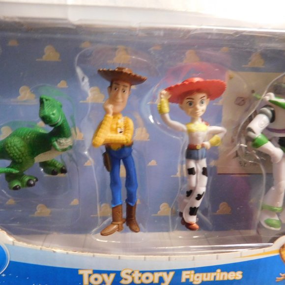 Disney Pixar Toy Story 4 Figurine Set NEW - Picture 5 of 6